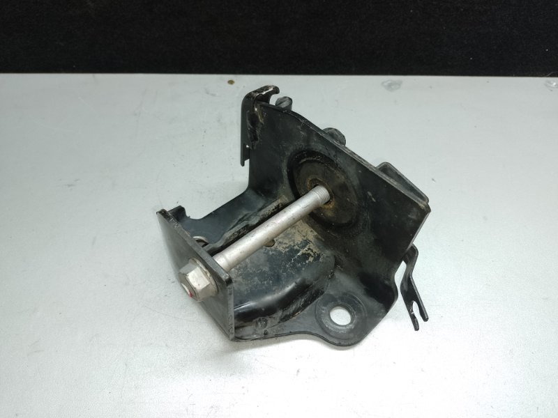 Крепление балки подвески заднее правое NISSAN SENTRA B17 12-21 2013 1.8 MRA8DE 55429-3SH0A Б/У