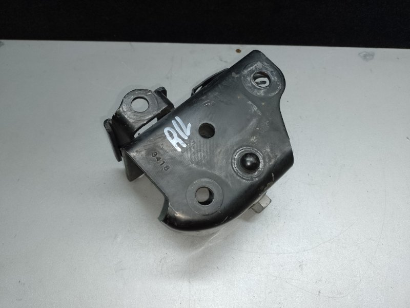 Крепление балки подвески заднее левое NISSAN SENTRA B17 12-21 1.8 MRA8DE