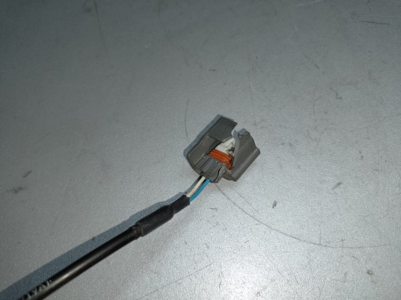 Датчик ABS задний правый SENTRA B17 12-21 2013 1.8 MRA8DE Датчик ABS задний правый SENTRA B17 12-21 2013 1.8 MRA8DE