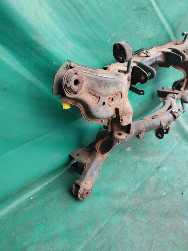 Балка задней подвески TRIBECA B9 05-07