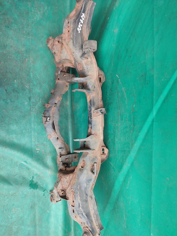 Балка задней подвески TRIBECA B9 05-07