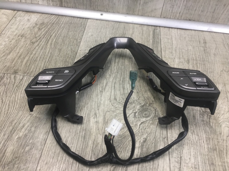 Кнопки на руль HYUNDAI SANTA FE (DM) 12-18 Внедорожник 2.4