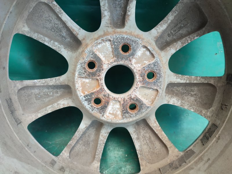 Диск R18 TRIBECA B9 05-07