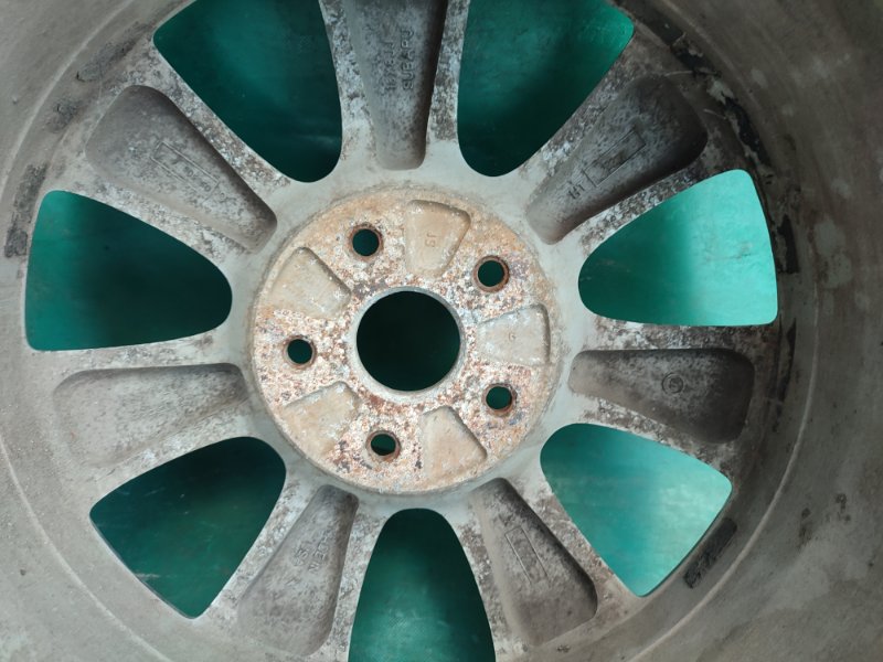 Диск R18 TRIBECA B9 05-07