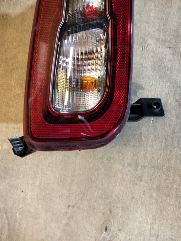 Фонарь наружный левый KONA OS 17-23 Фонарь наружный левый KONA OS 17-23