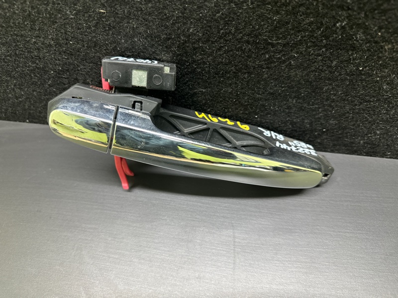 Ручка двери наружная задняя правая ES300 ES330 01-06 2006 XV30 3.3 3MZFE