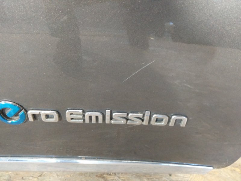 Дверь передняя правая LEAF 18-