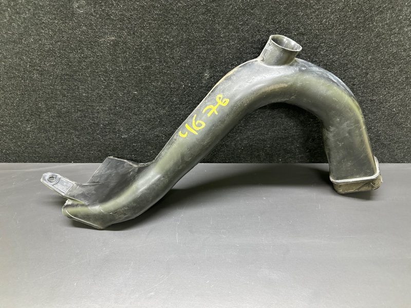 Воздухозаборник LEXUS ES300 ES330 01-06 XV30 3.3 3MZFE