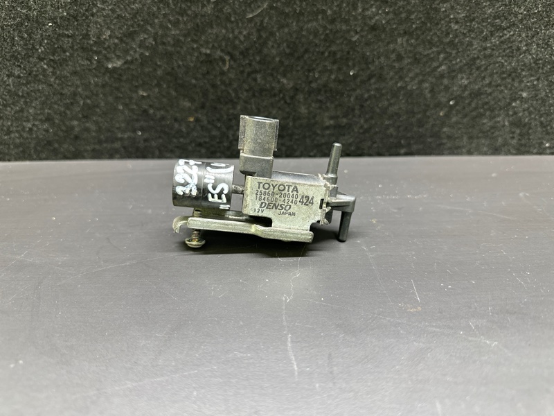 Клапан электромагнитный (вакуумный) LEXUS ES300 ES330 01-06 2006 XV30 3.3 3MZFE 25860-20040 Б/У