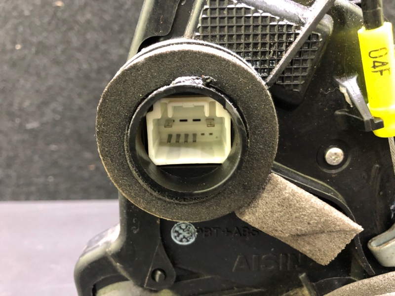 Замок двери передний левый ES300 ES330 01-06 2006 XV30 3.3 3MZFE Замок двери передний левый ES300 ES330 01-06 2006 XV30 3.3 3MZFE