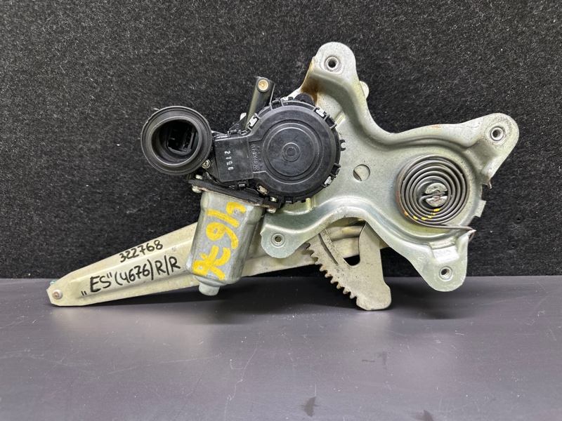 Стеклоподъемник задний правый LEXUS ES300 ES330 01-06 2006 XV30 3.3 3MZFE 69803-33040 Б/У