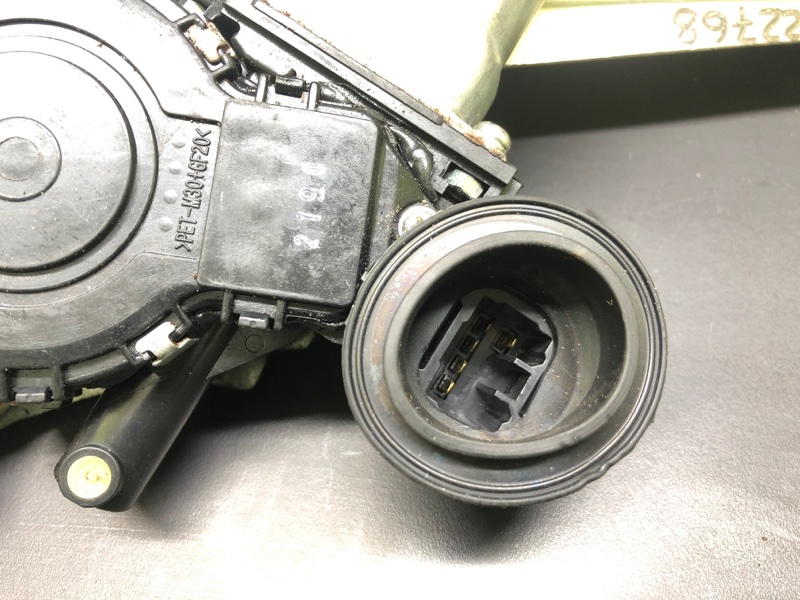 Стеклоподъемник задний правый LEXUS ES300 ES330 01-06 XV30 3.3 3MZFE