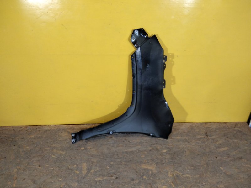 Крыло переднее правое RAV4 18- Крыло переднее правое RAV4 18-