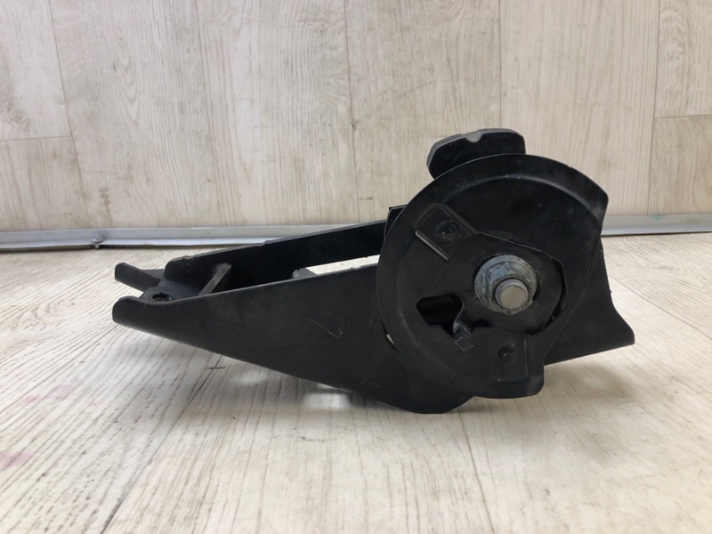 Подушка двигателя TOYOTA RAV4 13-19 2.5 2ARFE Подушка двигателя TOYOTA RAV4 13-19 2.5 2ARFE