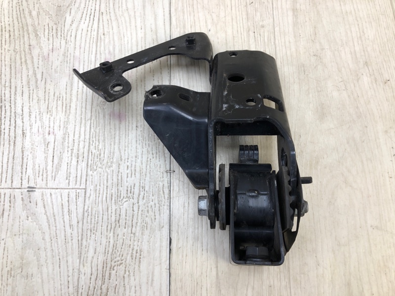 Подушка двигателя RAV4 13-19 2016 2.5 2ARFE Подушка двигателя RAV4 13-19 2016 2.5 2ARFE