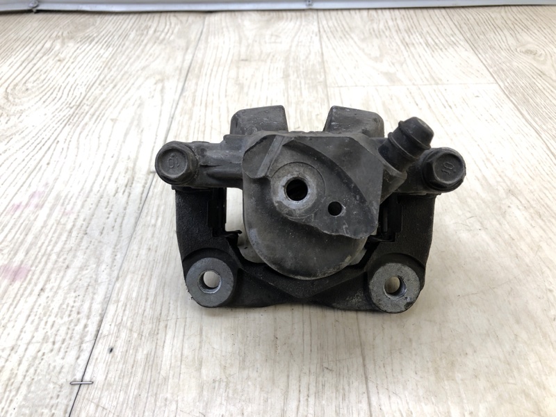 Суппорт тормозной задний левый TOYOTA RAV4 13-19 2.5 2ARFE Суппорт тормозной задний левый TOYOTA RAV4 13-19 2.5 2ARFE