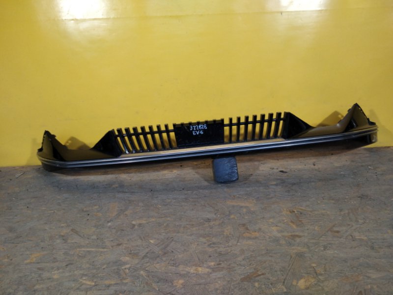 Бампер передний EV6 21-