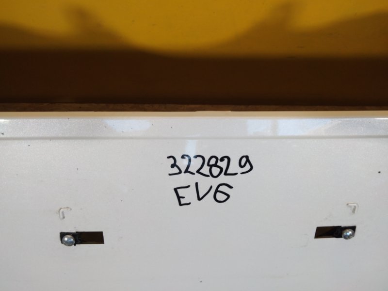 Бампер задний EV6 21-