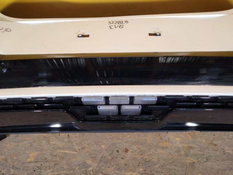 Бампер задний EV6 21-