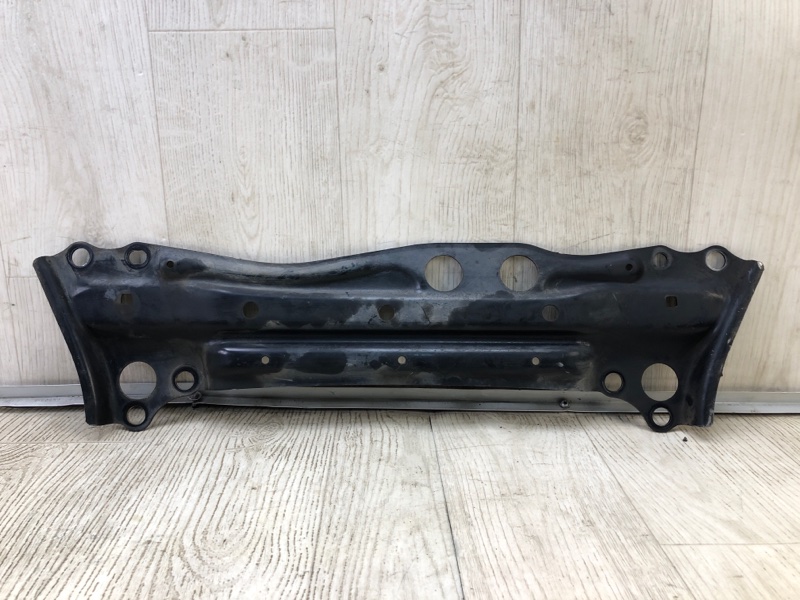 Кронштейн RAV4 13-19 2016 2.5 2ARFE