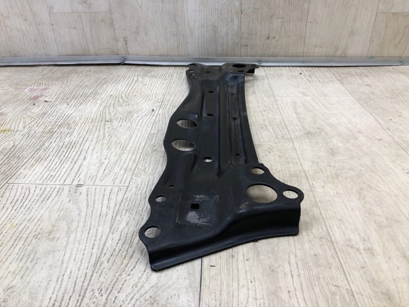 Кронштейн RAV4 13-19 2016 2.5 2ARFE