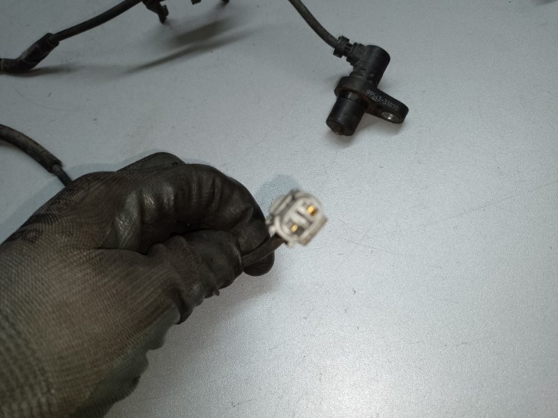 Датчик ABS передний левый LEXUS ES300 ES330 01-06 XV30 3.3 3MZFE