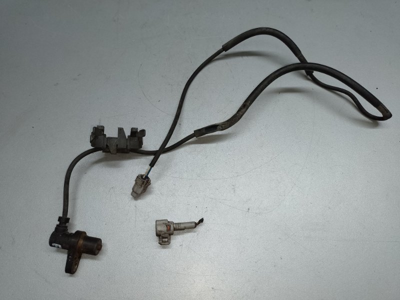Датчик ABS передний левый LEXUS ES300 ES330 01-06 2005 XV30 3.3 3MZFE 89543-33070 Б/У