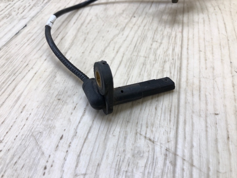 Датчик ABS передний левый LANCER X 10 07-15 2010 2.0 4B11