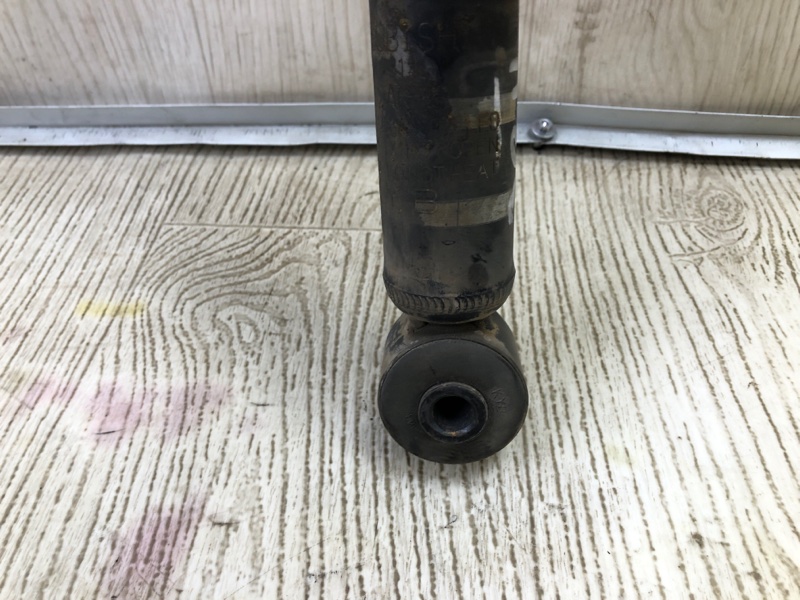 Амортизатор задний LANCER X 10 07-15 2010 2.0 4B11 Амортизатор задний LANCER X 10 07-15 2010 2.0 4B11