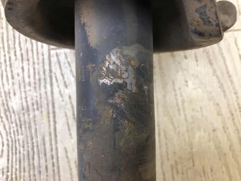 Амортизатор задний LANCER X 10 07-15 2010 2.0 4B11 Амортизатор задний LANCER X 10 07-15 2010 2.0 4B11