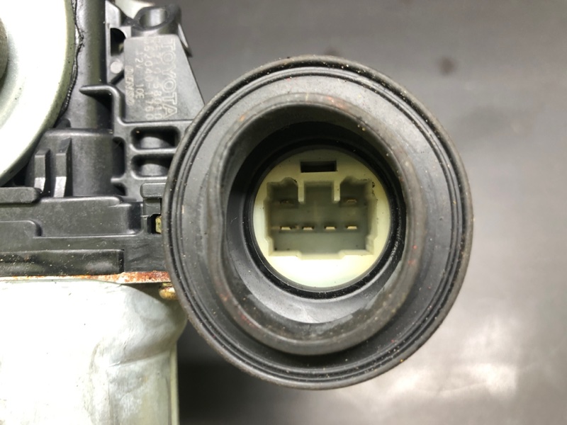 Стеклоподъемник задний левый LEXUS GX470 02-09 UZJ120L 4.7 2UZFE Стеклоподъемник задний левый LEXUS GX470 02-09 UZJ120L 4.7 2UZFE