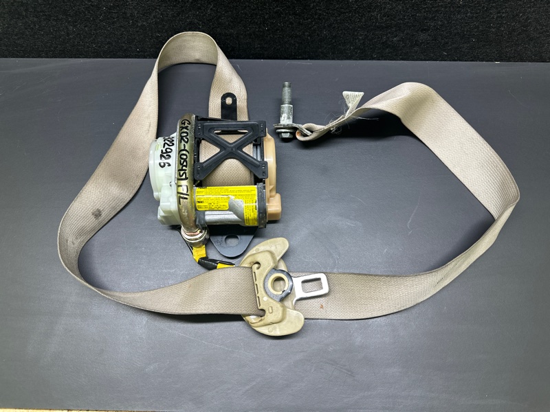 Ремень безопасности передний левый LEXUS GX470 02-09 2003 UZJ120L 4.7 2UZFE 73220-35710-A0 Б/У