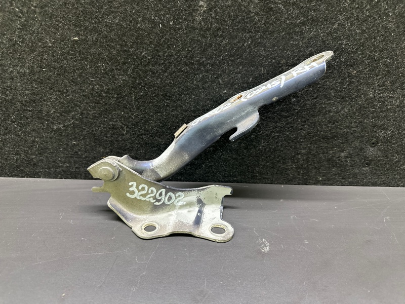 Петля капота правая LEXUS GX470 02-09 2003 UZJ120L 4.7 2UZFE 53410-35060 Б/У