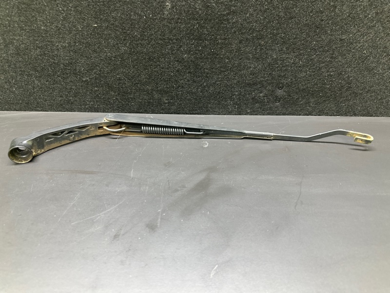 Поводок стеклоочистителя передний правый GX470 02-09 2003 UZJ120L 4.7 2UZFE Поводок стеклоочистителя передний правый GX470 02-09 2003 UZJ120L 4.7 2UZFE