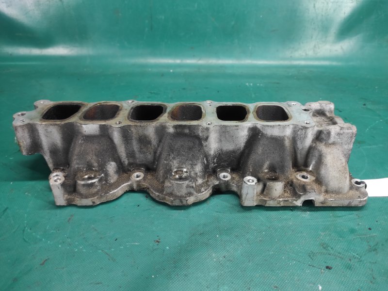 Коллектор впускной CX-9 06-16 2007 3.7 Коллектор впускной CX-9 06-16 2007 3.7