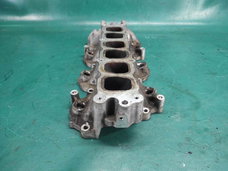 Коллектор впускной CX-9 06-16 2007 3.7 Коллектор впускной CX-9 06-16 2007 3.7