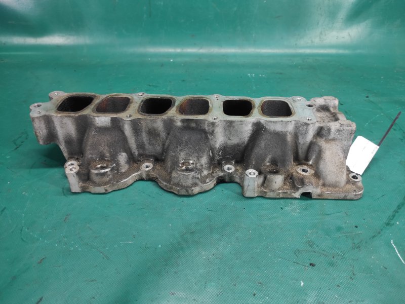 Коллектор впускной CX-9 06-16 2007 3.7 Коллектор впускной CX-9 06-16 2007 3.7