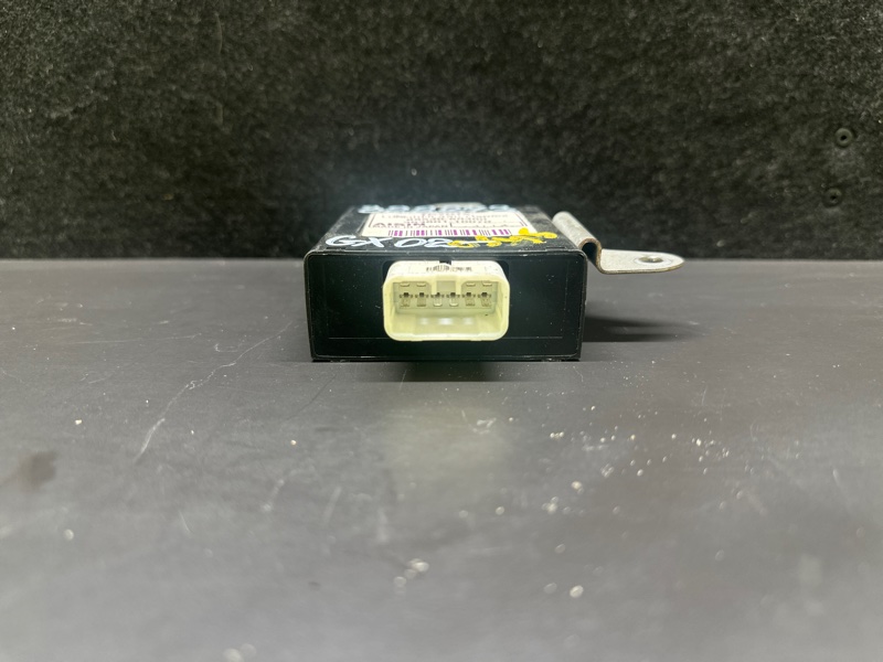 Блок управления полным приводом GX470 02-09 2003 UZJ120L 4.7 2UZFE