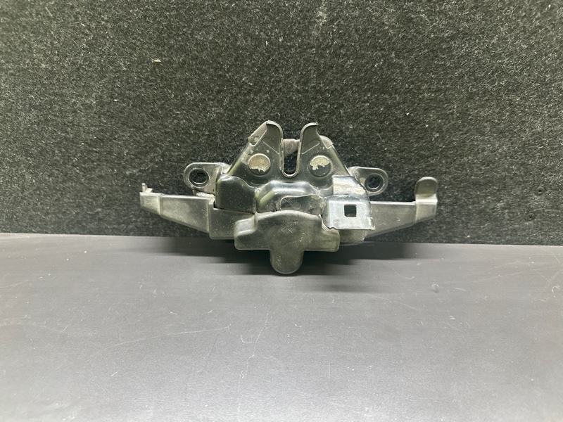 Замок капота LEXUS GX470 02-09 2003 UZJ120L 4.7 2UZFE 53510-60170 Б/У