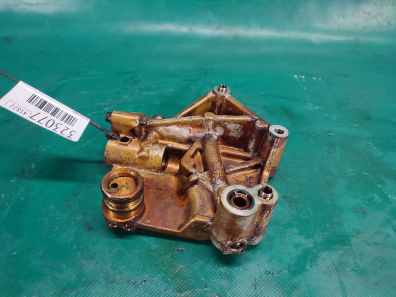 Кронштейн правый MAZDA CX-9 06-16 3.7 Кронштейн правый MAZDA CX-9 06-16 3.7