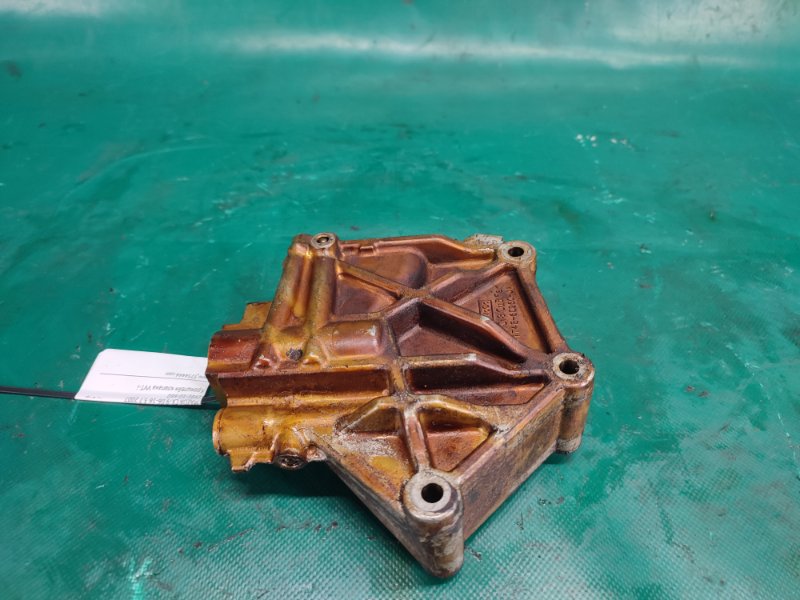 Кронштейн правый CX-9 06-16 2007 3.7 Кронштейн правый CX-9 06-16 2007 3.7