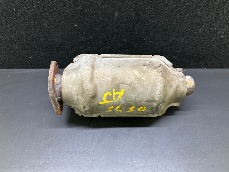 Катализатор левый LEXUS GX470 02-09 UZJ120L 4.7 2UZFE