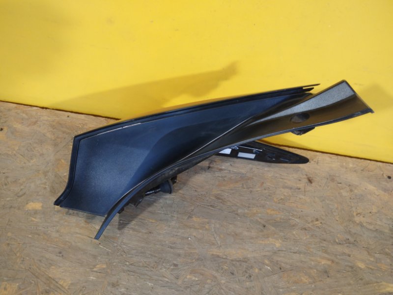 Фонарь наружный левый LEAF 18-