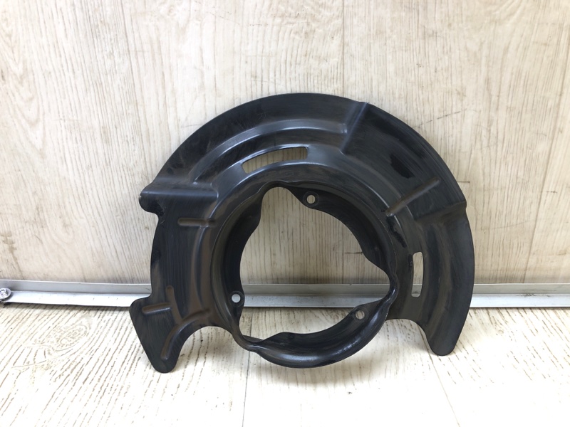 Защита тормозного диска передняя правая KIA FORTE BD 18-21 2019 2.0 51756F2000 Б/У