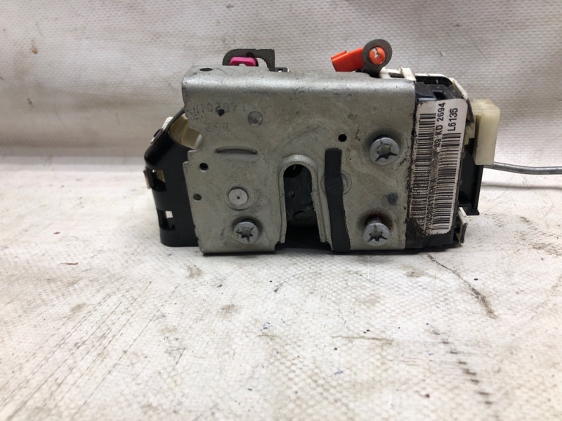 Замок двери передний левый JEEP COMPASS 06-16 2.0 ECN