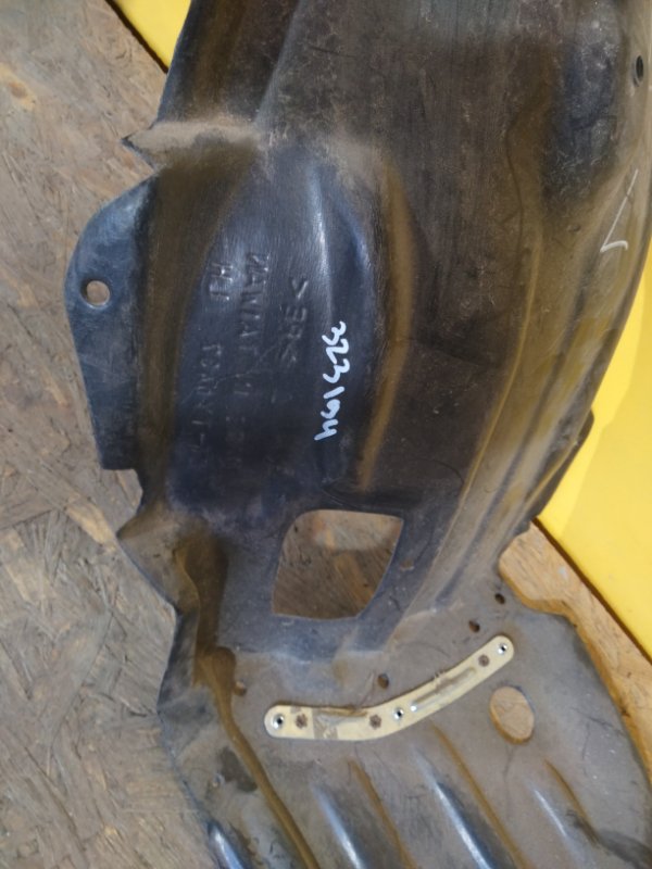 Подкрылок передний левый IS250/350 13-20