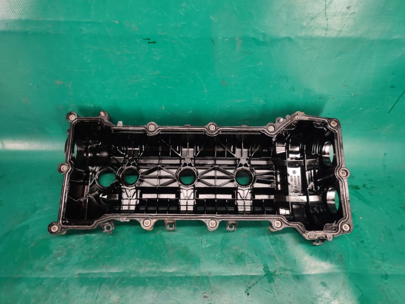 Крышка клапанная правая JOURNEY 08-20 Крышка клапанная правая JOURNEY 08-20