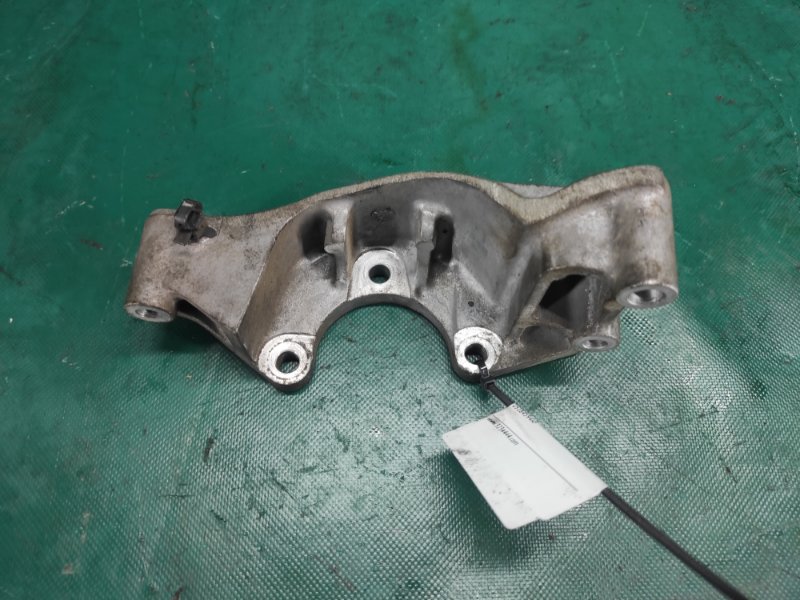 Кронштейн насоса ГУР DODGE JOURNEY 08-20 5184594AE Б/У