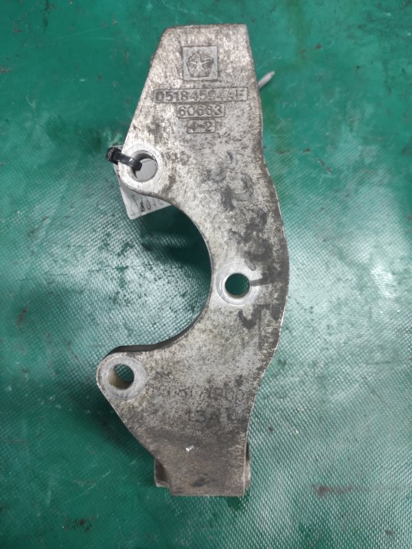 Кронштейн насоса ГУР JOURNEY 08-20