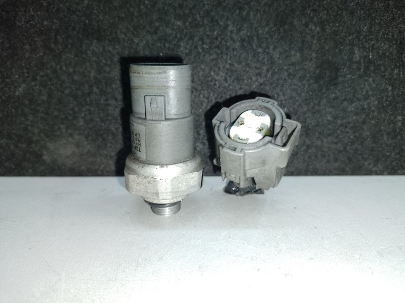Датчик давления кондиционера HONDA ACCORD COUPE 03-07 2003 J30A4 80440-S6F-003 Б/У